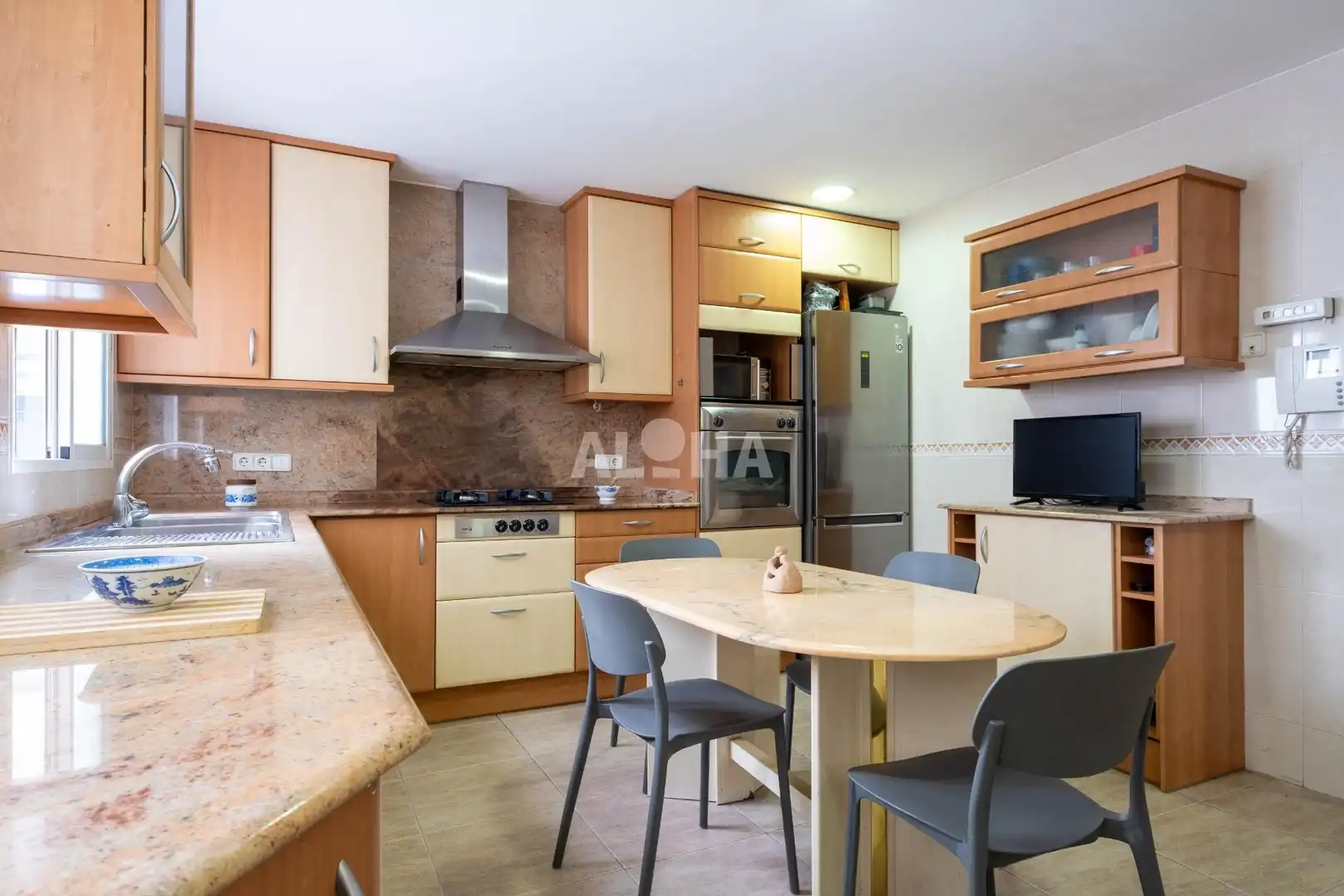 Cocina de Piso de alquiler en Valencia con Calefacción, Amueblado y Balcón