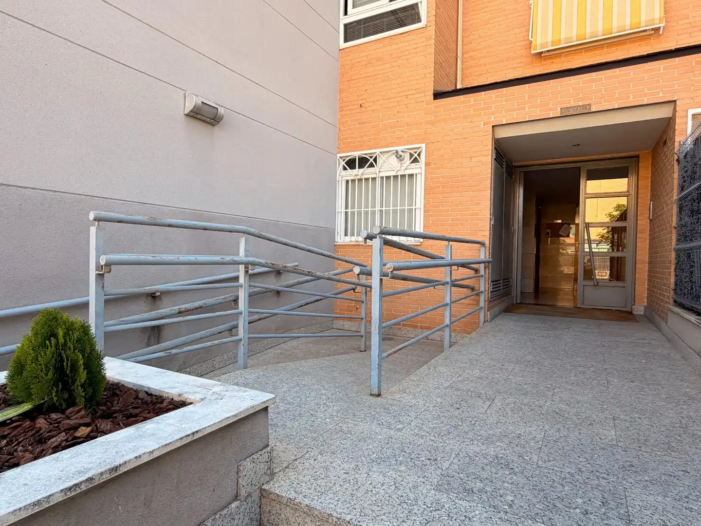 Exterior view of Flat for sale in Collado Villalba  with Heating, Private garden and Terrace