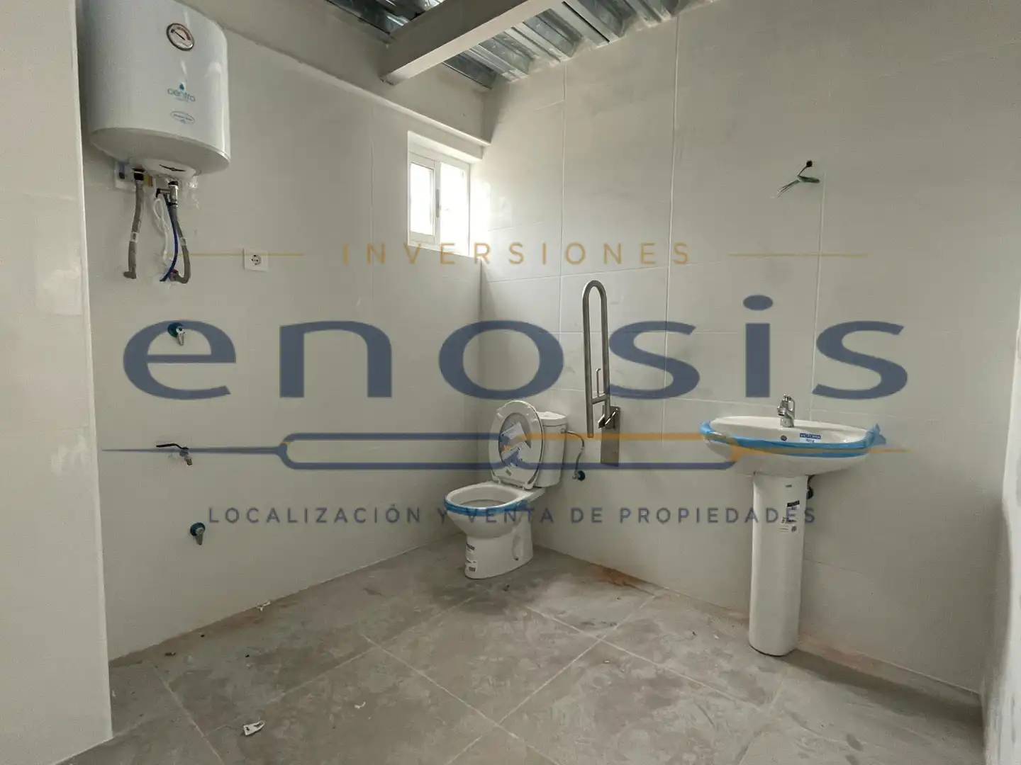 Badezimmer von Fabrikhallen zur Miete in Torre-Pacheco