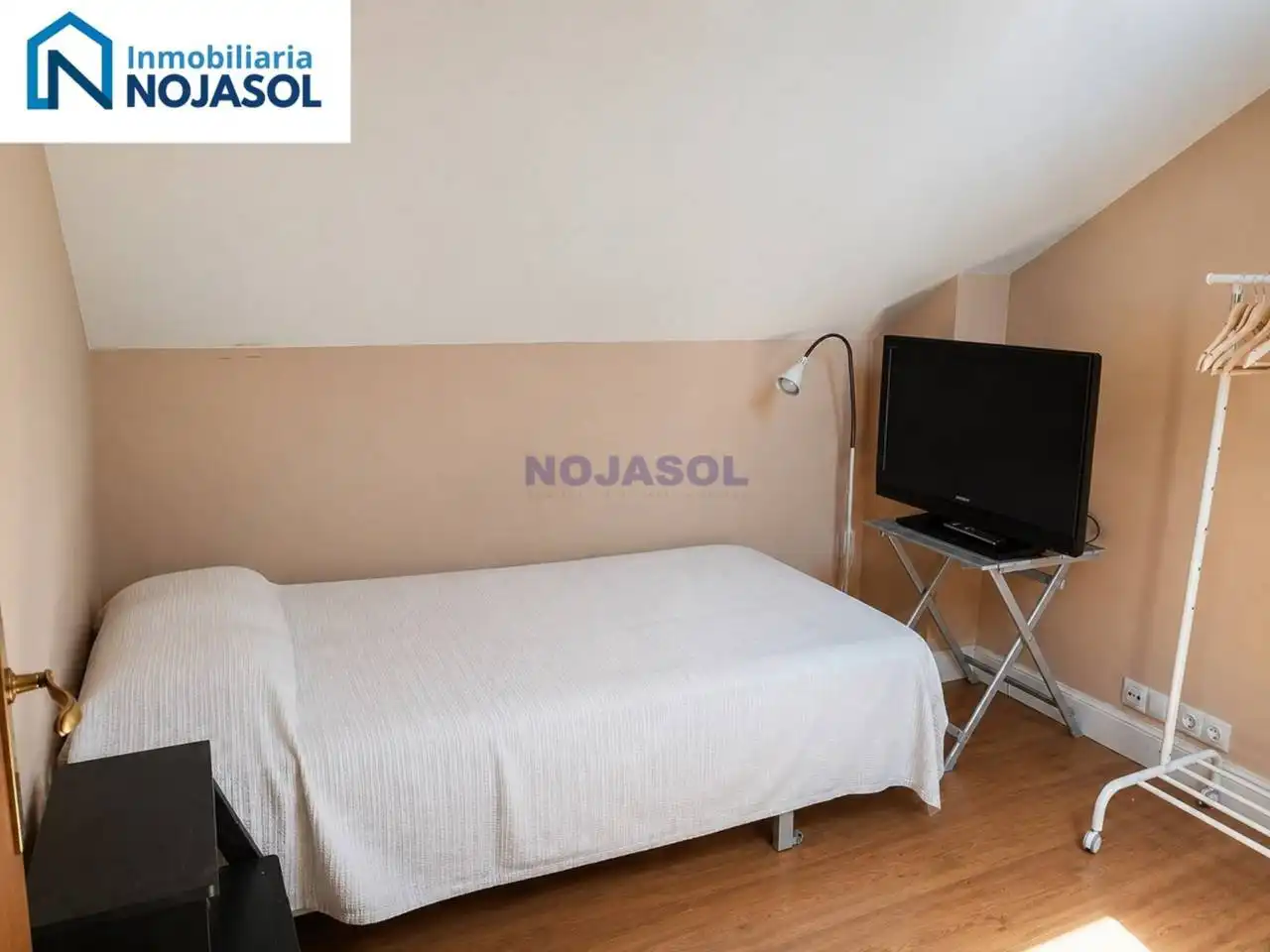 Habitación de Apartamento en venta en Bareyo con Calefacción, Terraza y Trastero