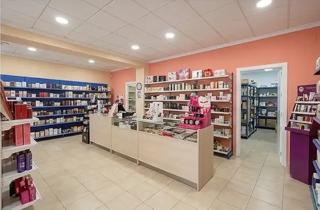 Locale commerciale in vendita a Av Alfonso XIII, imagen 5