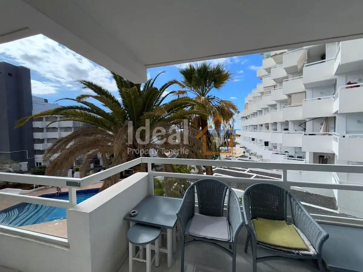 Apartamento con piscina en venta en Costa Adeje, imagen 2