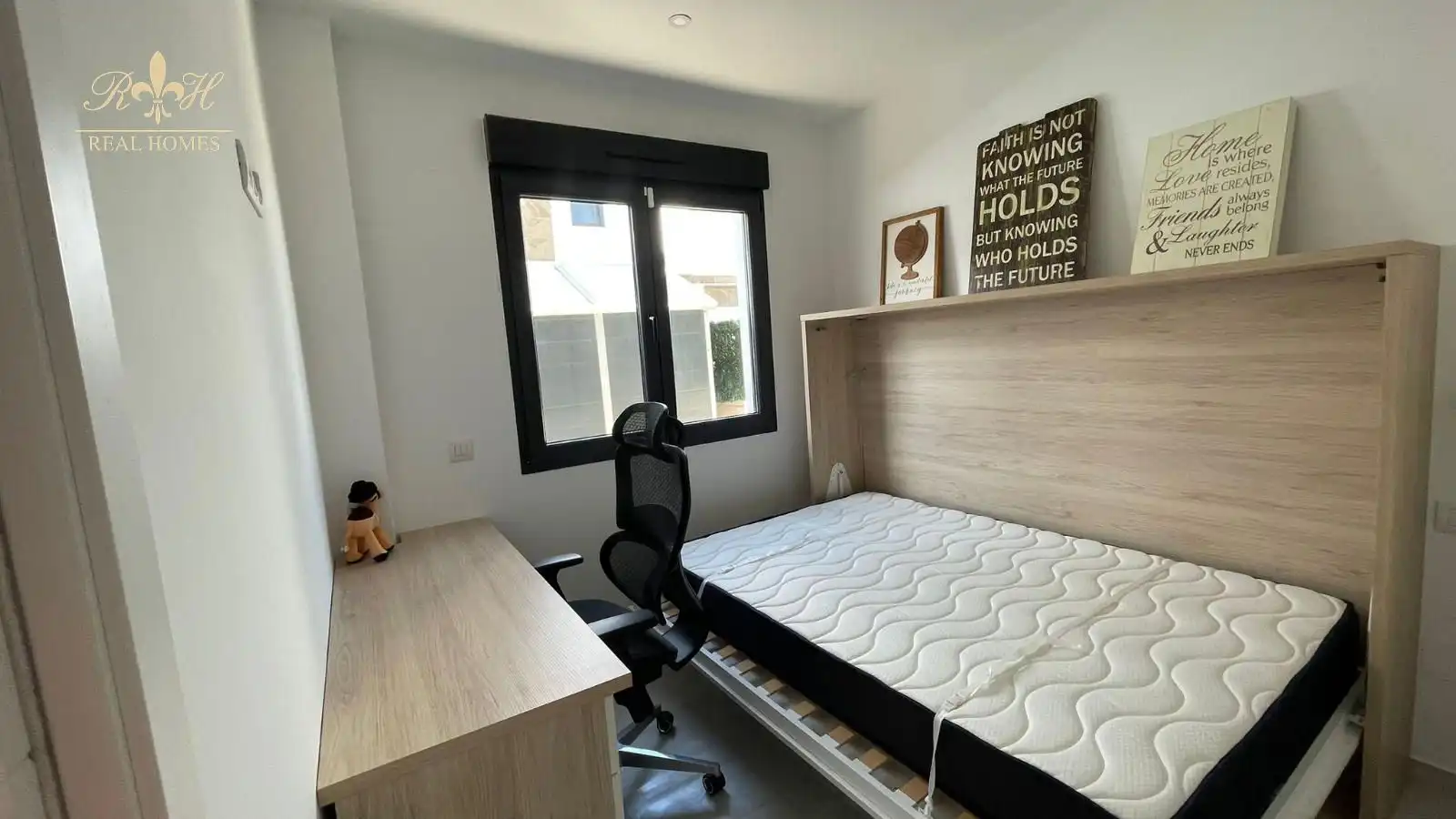 Dormitori de Casa o xalet de lloguer en Polop amb Aire condicionat, Terrassa i Piscina