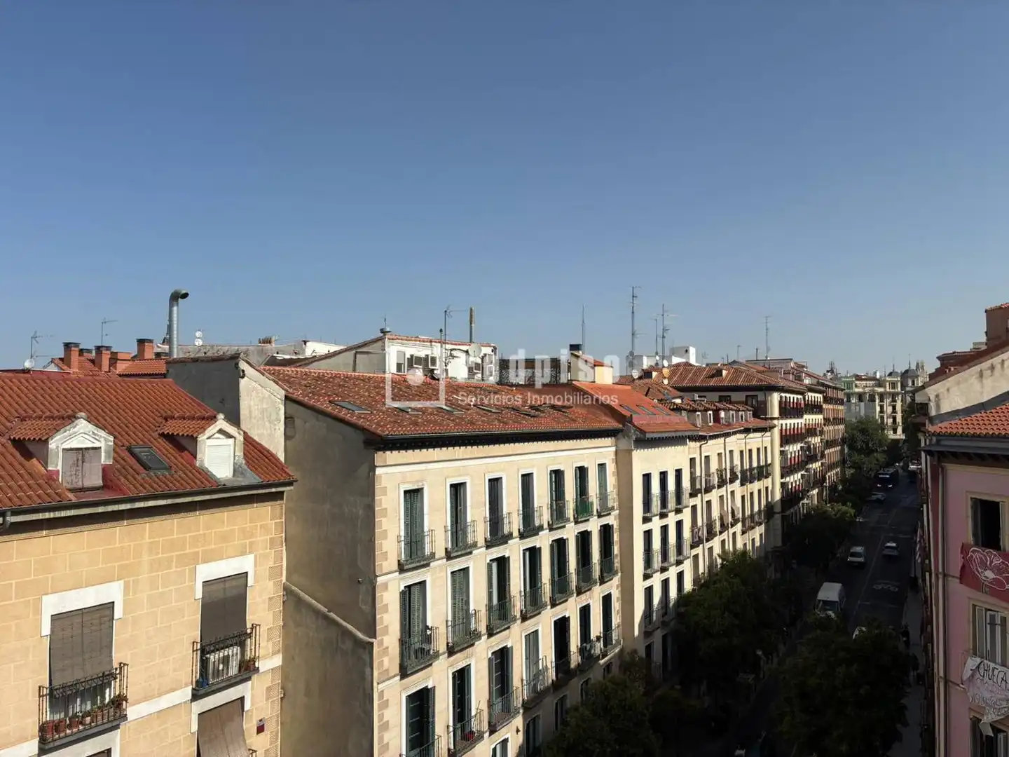 Exterior view of Flat for rent in Madrid  with Air Conditioner and Furnished