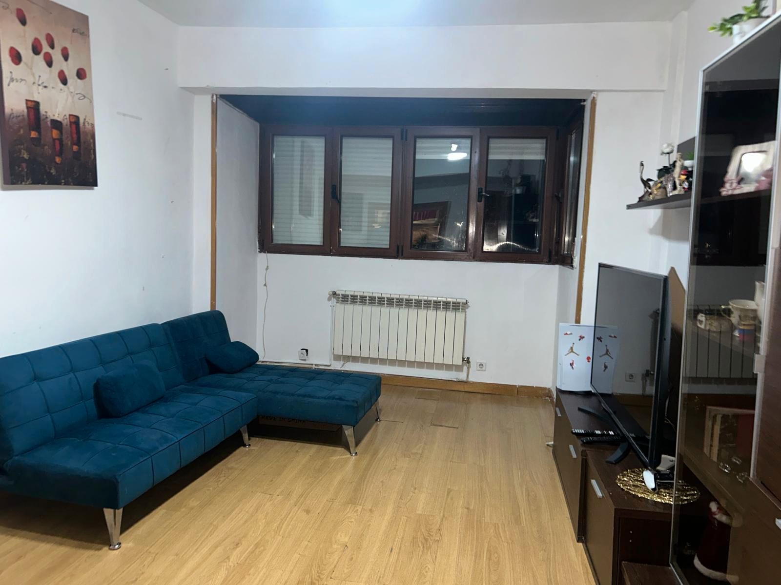 Living room of Flat for sale in Valladolid Capital  with Heating, Parquet flooring and Furnished