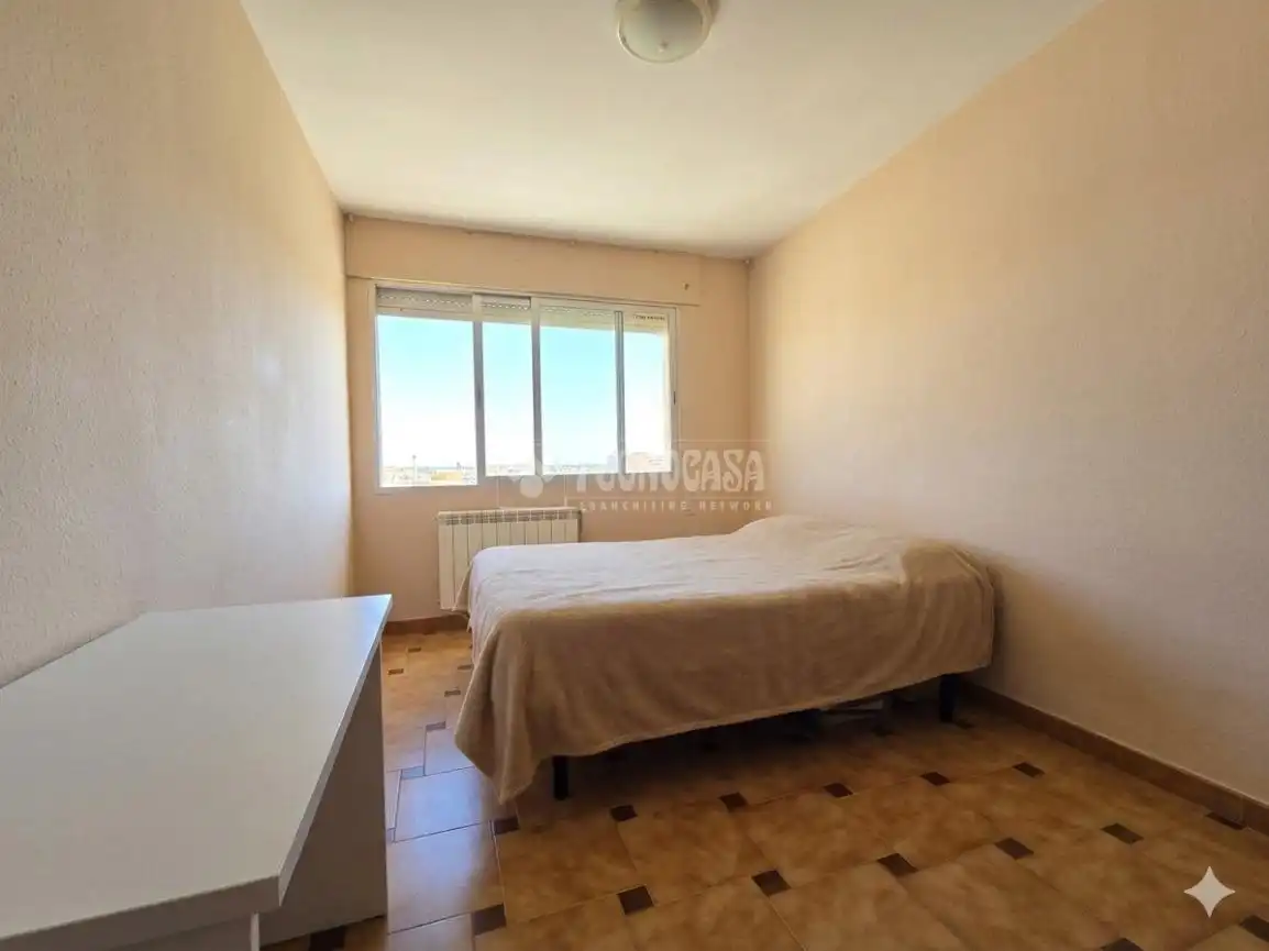 Bedroom of Detached homes for sale in Velilla de San Antonio  with Heating, Private garden and Terrace
