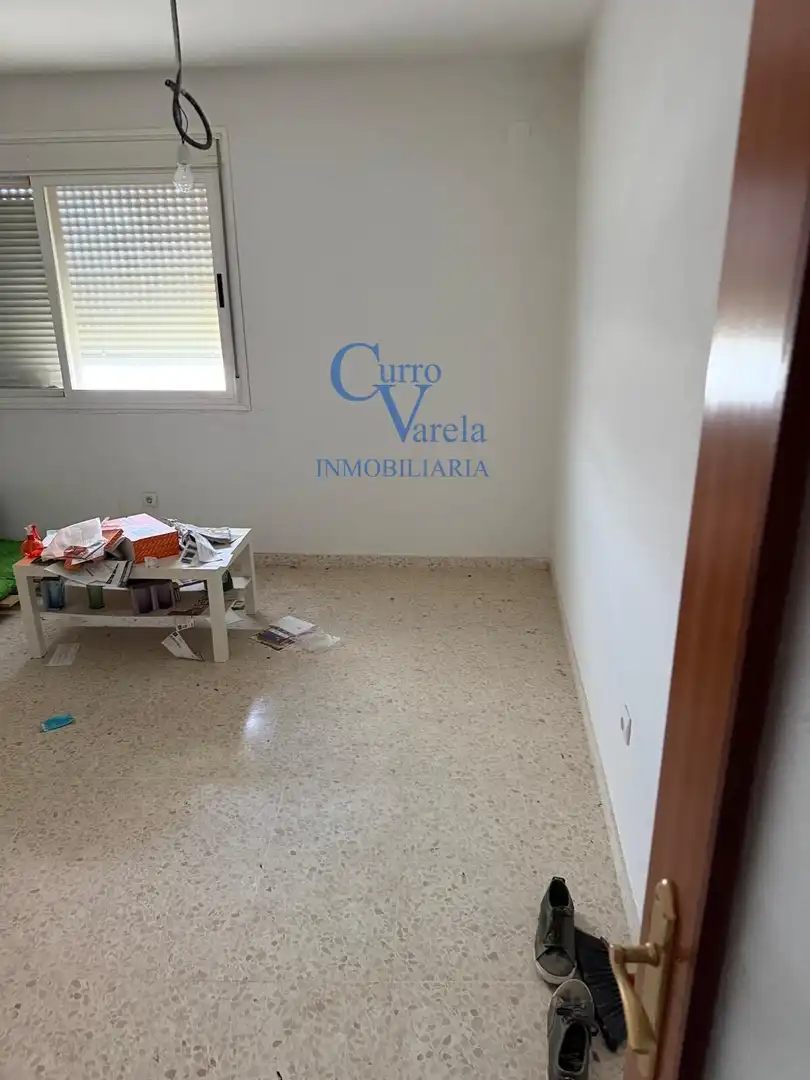 Dormitori de Pis en venda en Dos Hermanas amb Traster