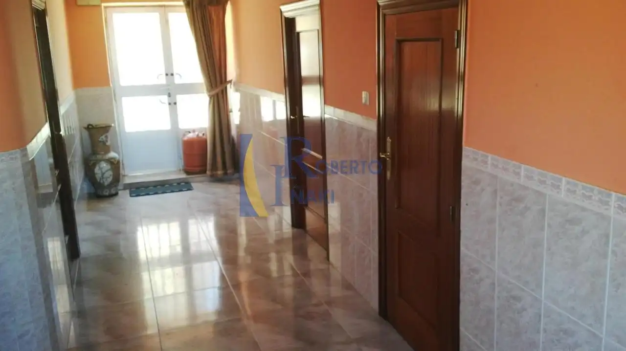 House with garden for sale in Pajares de los Oteros, imagen 7
