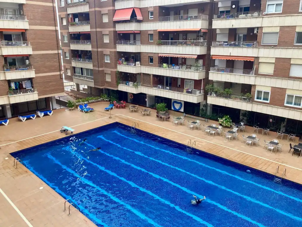 Appartamento con terrazza in vendita a Calle Joan Maragall