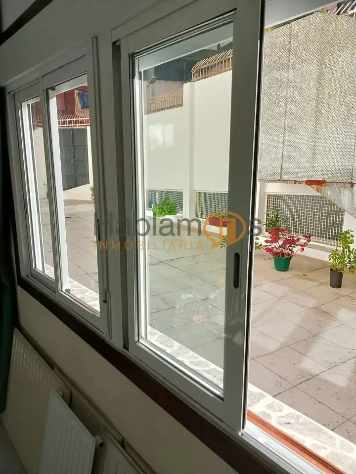 Vista exterior de Loft en venda en Vigo  amb Calefacció, Terrassa i Moblat