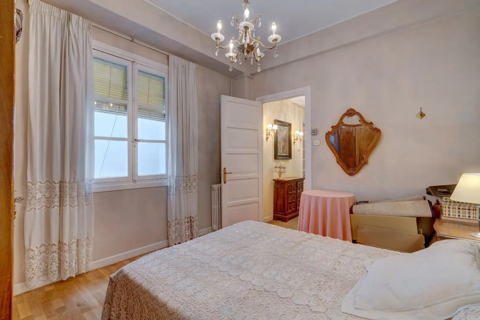 Habitación de Piso en venta en Irun  con Calefacción, Trastero y Amueblado