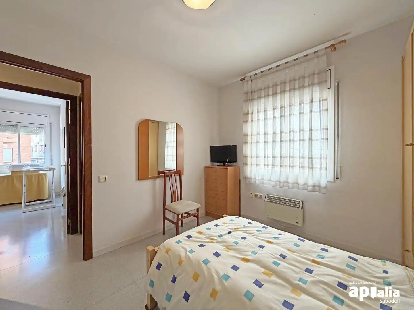Habitación de Piso en venta en Sabadell con Calefacción y Balcón