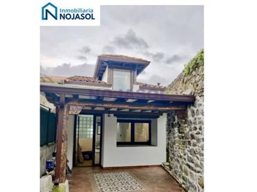 Casa pareada en venta en Calle ramales
