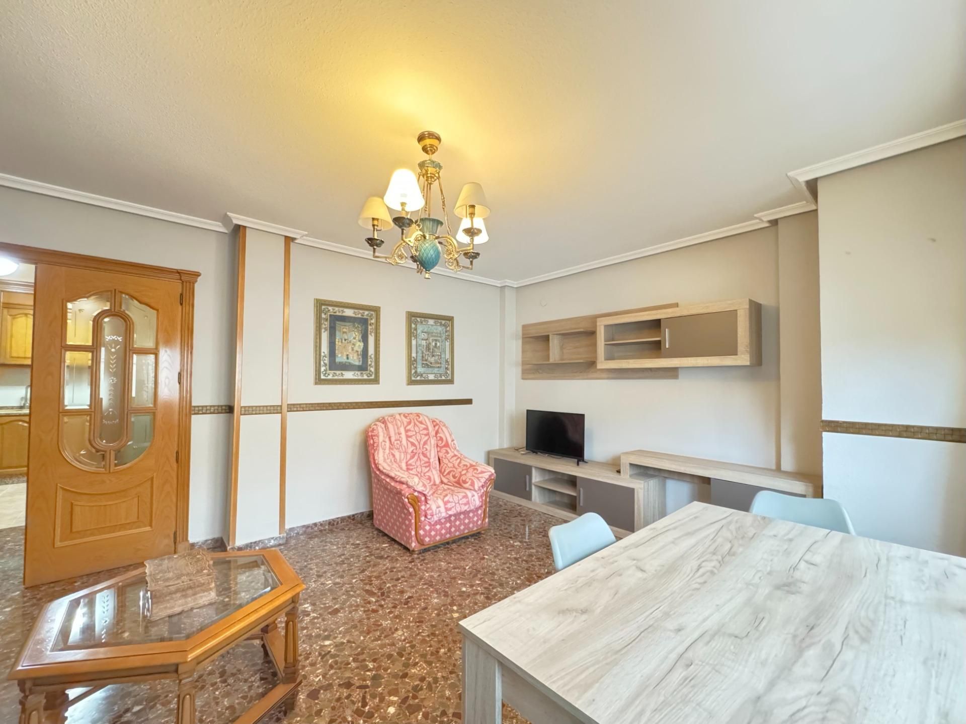 Flat for sale in  PABLO IGLESIAS, Plaza de Toros - Avenida Chapí - Trinquete  , Elda