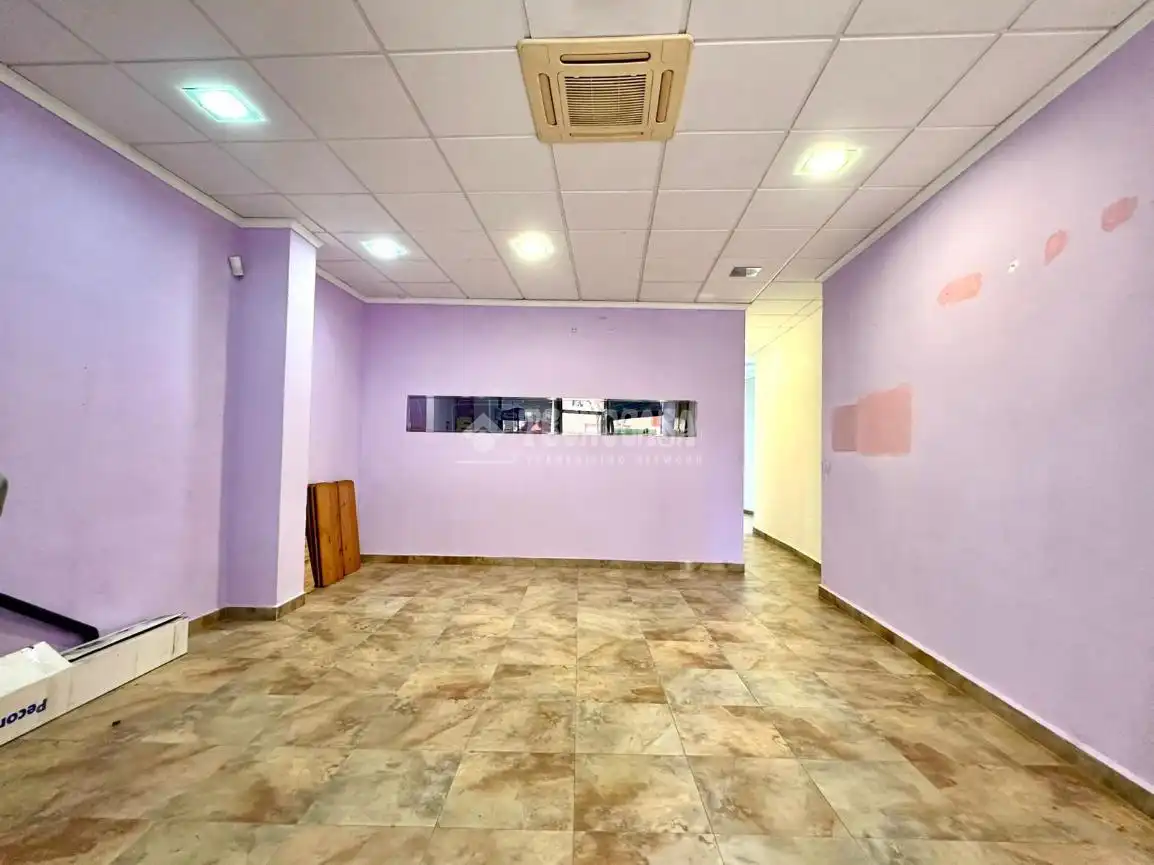 Local comercial en venda a C. Andorra de Teruel, imagen 3