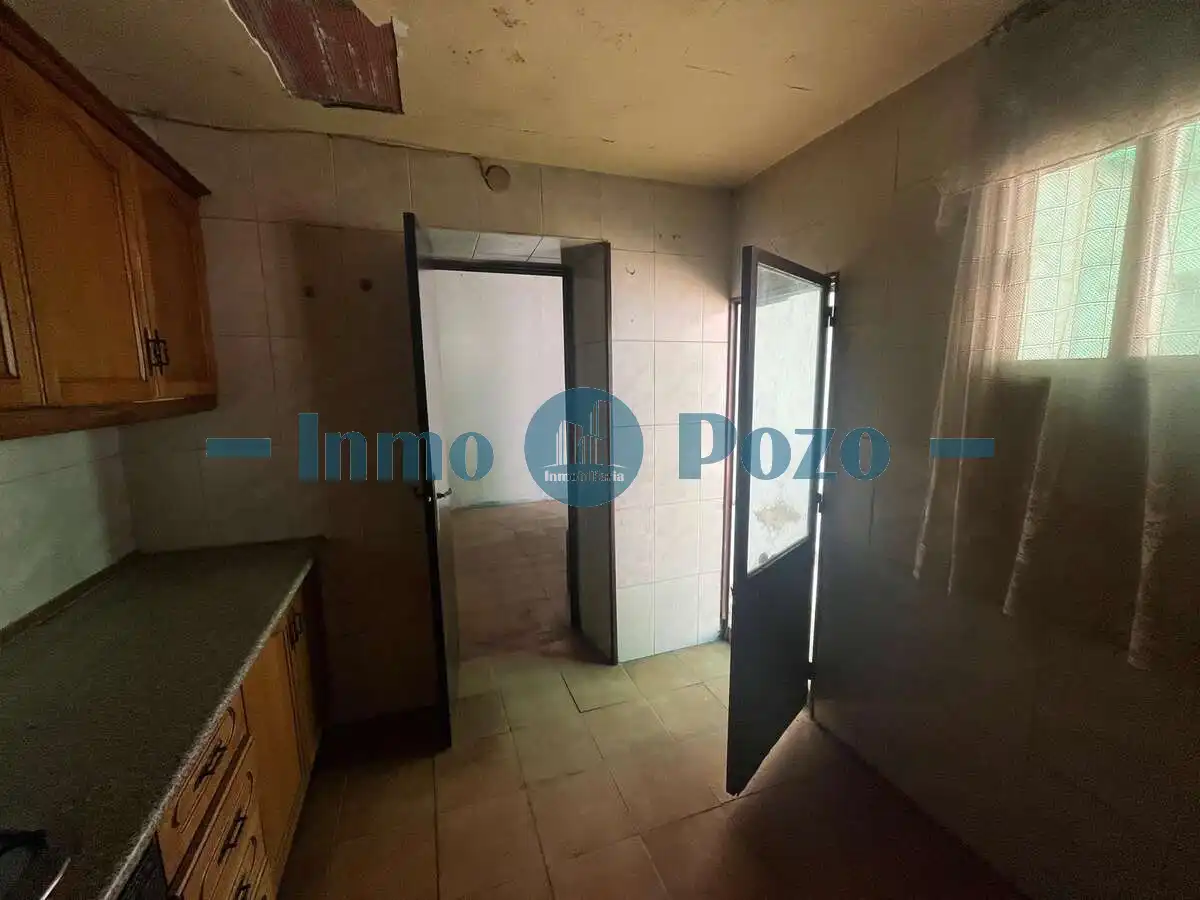 House for sale in Almendralejo, imagen 2