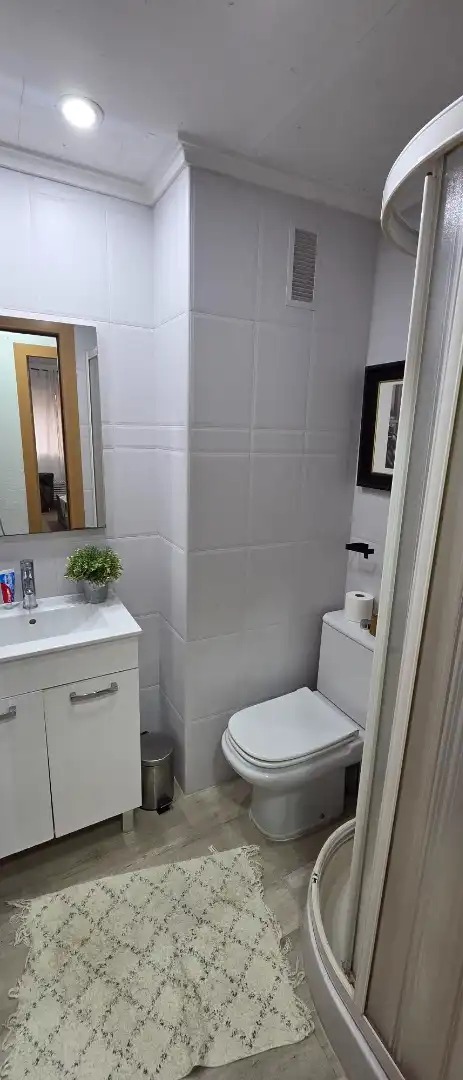 Baño de Piso en venta en Valencia con Aire acondicionado, Trastero y Balcón