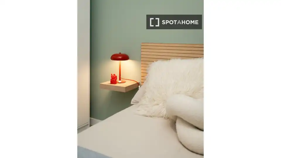 Habitación en La Nova Esquerra de l'Eixample
