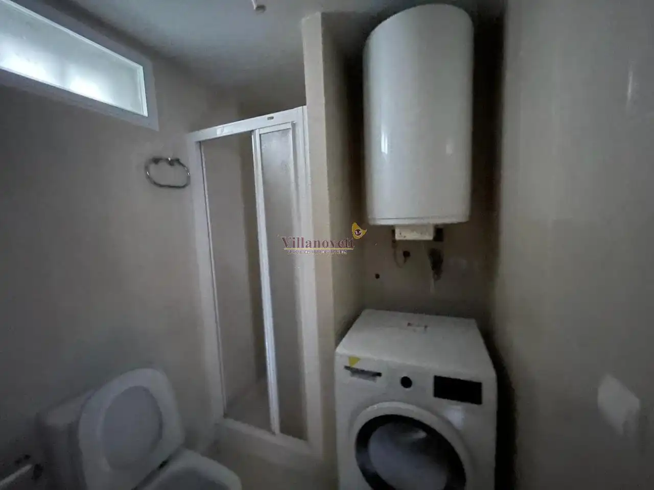 Bathroom of Apartments for rent in Vigo   with Heating and Furnished