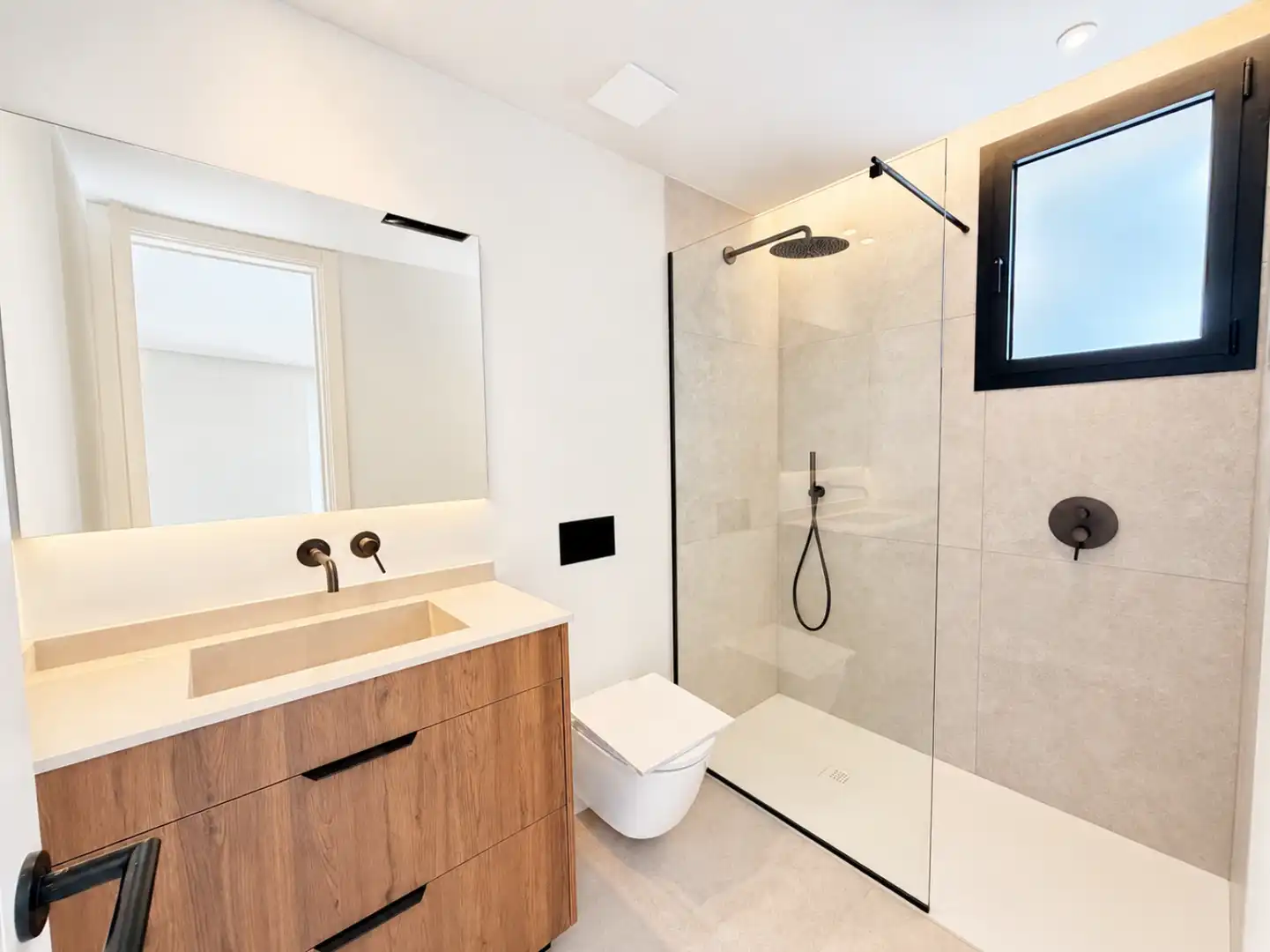 Bathroom of Houses for rent in Alcúdia  with Air Conditioner, Heating and Private garden