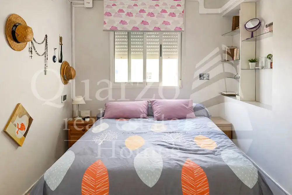 Habitación de Apartamento en venta en Gandia con Calefacción, Terraza y Amueblado