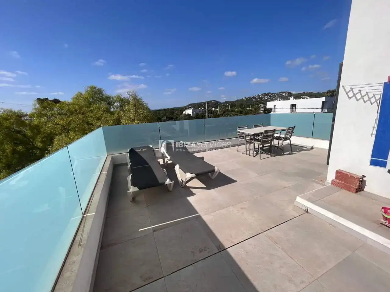 Terrassa de Casa o xalet en venda en Santa Eulària des Riu amb Aire condicionat, Jardí privat i Piscina
