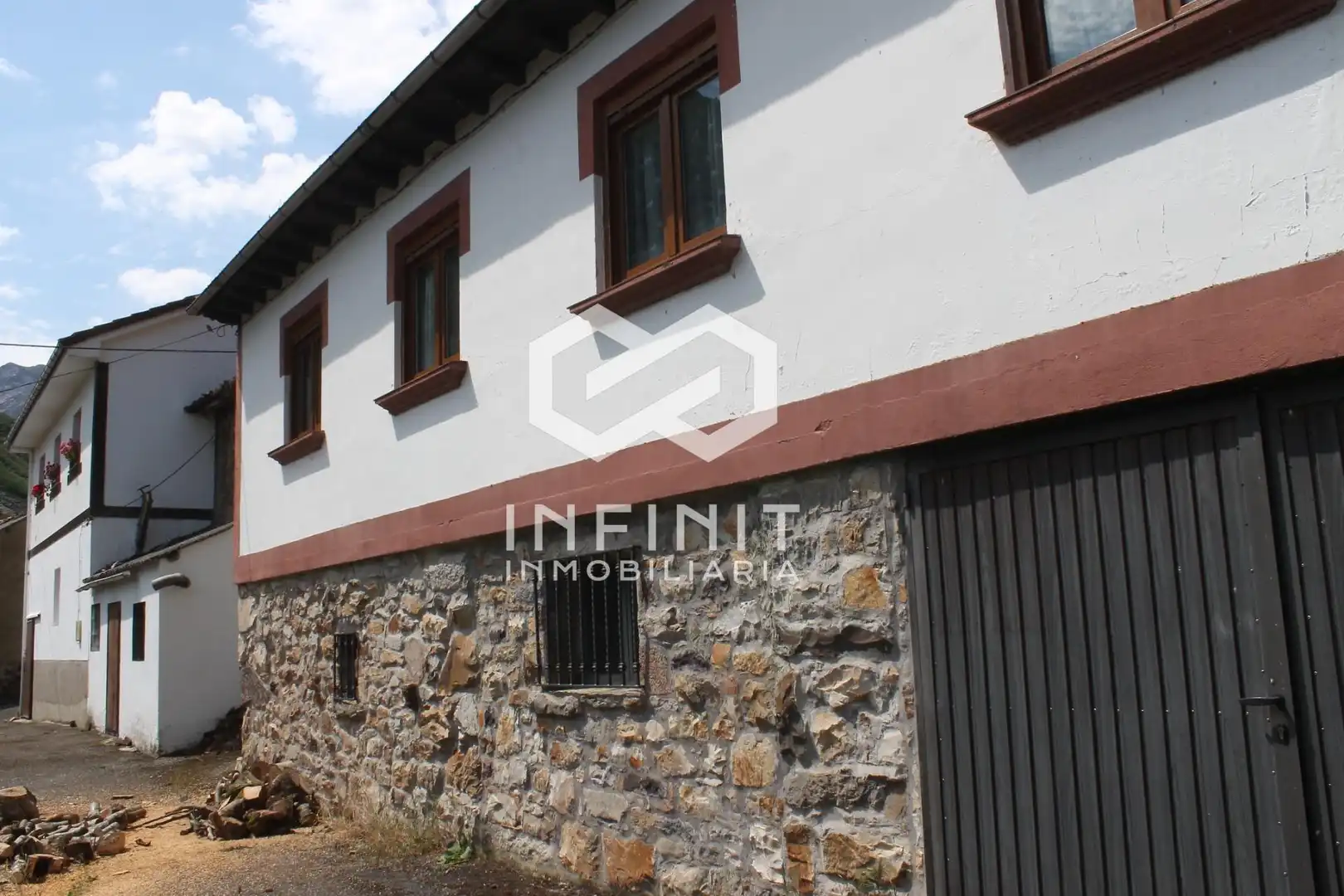 Vista exterior de Casa o chalet en venta en Somiedo con Calefacción, Jardín privado y Trastero