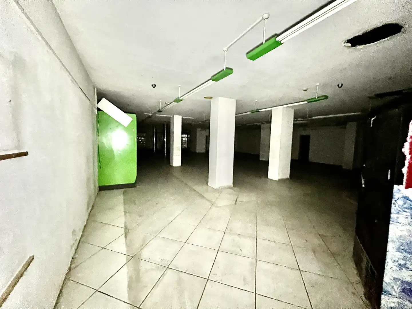 Business premises for sale in Carrer de l'Alcalde Armengou, imagen 12
