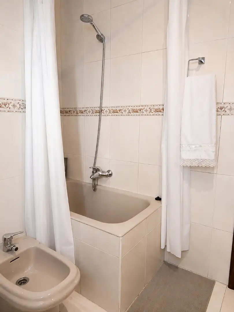 Bathroom of Flat for rent in Santander  with Heating, Terrace and Furnished