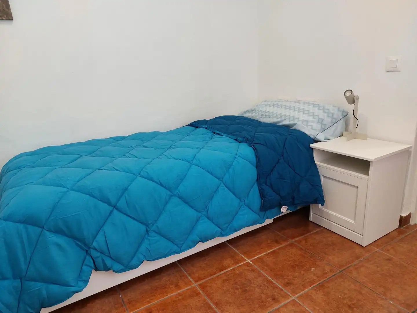 Habitación de Piso para compartir en San Cristóbal de la Laguna con Terraza y Alarma