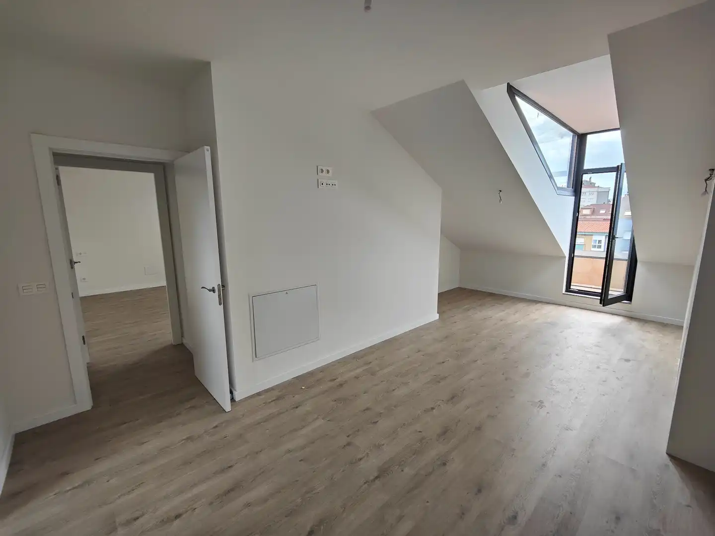 Ático en venta en Gijón  con Calefacción, Parquet y Terraza