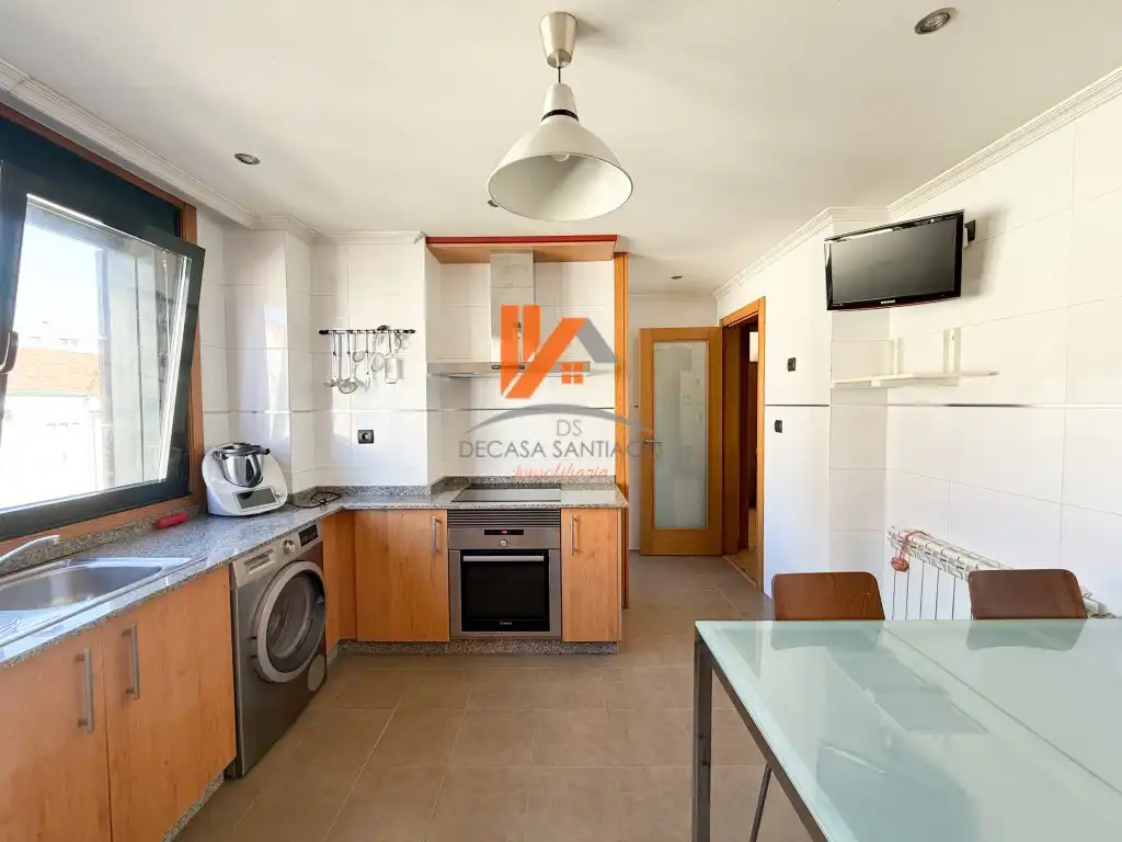 Cocina de Piso en venta en Santiago de Compostela 