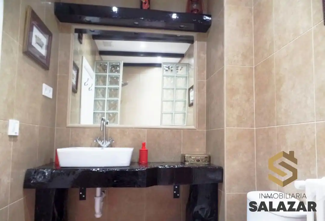 Bathroom of Flat for rent in Ibaiondo