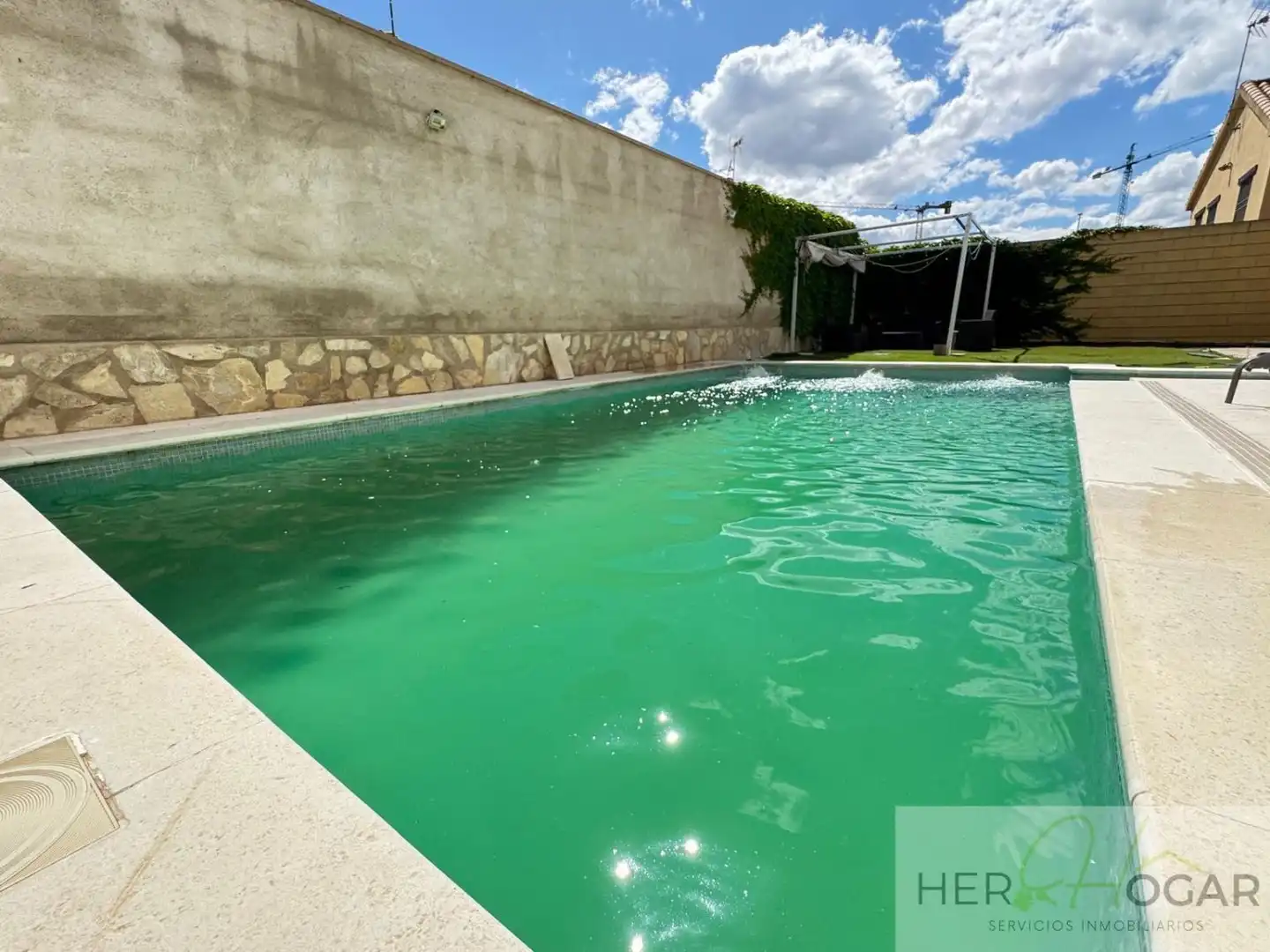 Piscina de Casa o chalet en venta en Burguillos de Toledo con Aire acondicionado, Calefacción y Jardín privado
