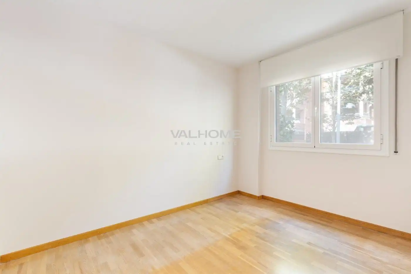 Schlafzimmer von Wohnung zum Verkauf in Sant Cugat del Vallès mit Klimaanlage, Heizung und Parkett