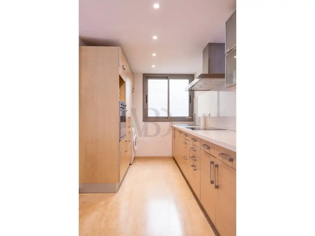 Cocina de Apartamento de alquiler en Eivissa con Aire acondicionado, Terraza y Piscina comunitaria