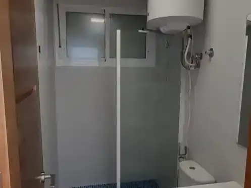 Badezimmer von Wohnung zur Miete in Lebrija mit Klimaanlage und Möbliert