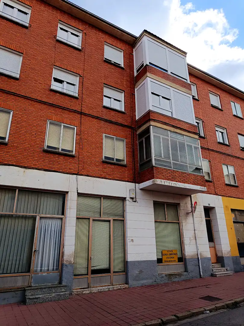 Exterior view of Flat for sale in Barruelo de Santullán  with Parquet flooring, Terrace and Furnished