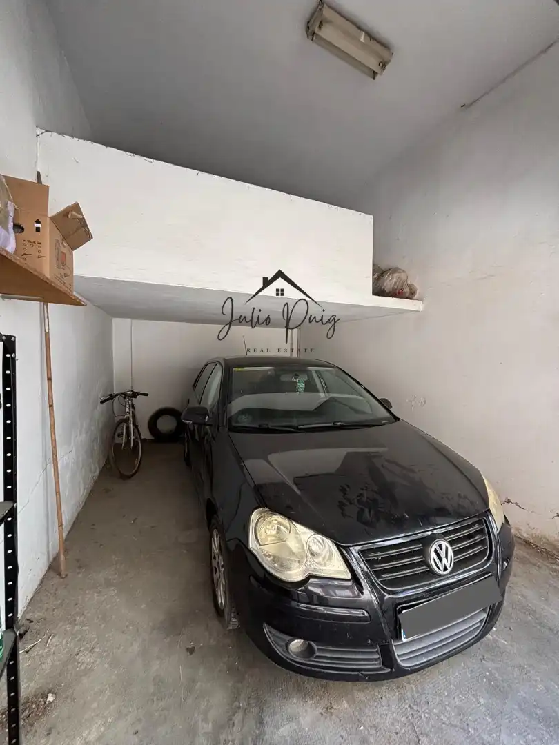 Parking of Flat for sale in Sevilla  with Air Conditioner, Terrace and Storage room