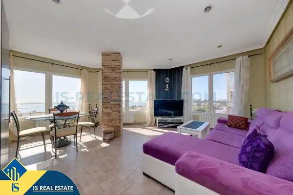 Sala d'estar de Dúplex en venda en Pueblo