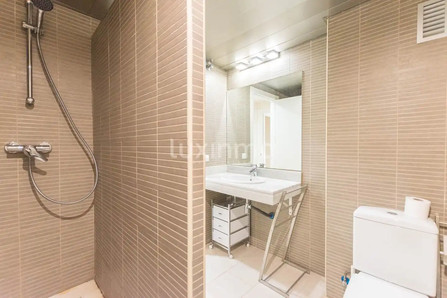 Baño de Piso en venta en Altea con Aire acondicionado, Calefacción y Terraza