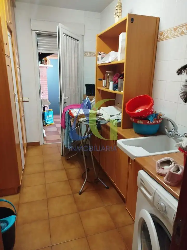 Kitchen of Houses for sale in Villaquilambre  with Heating and Private garden