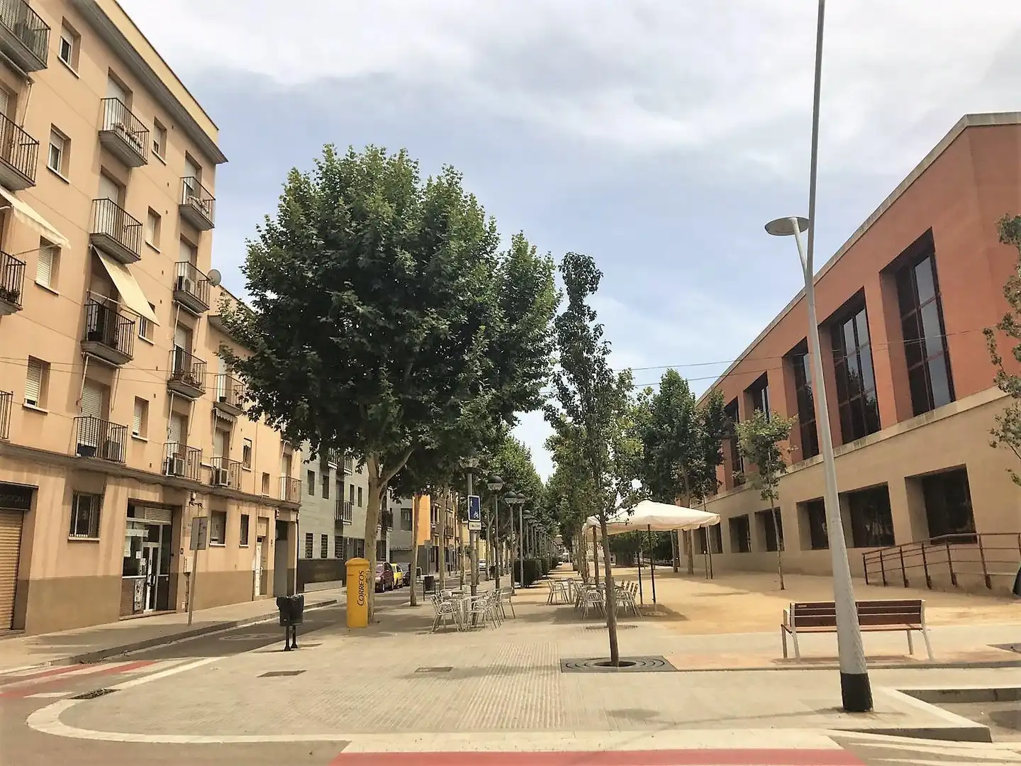 Vista exterior de Casa o xalet en venda en Sant Feliu de Llobregat amb Terrassa i Balcó