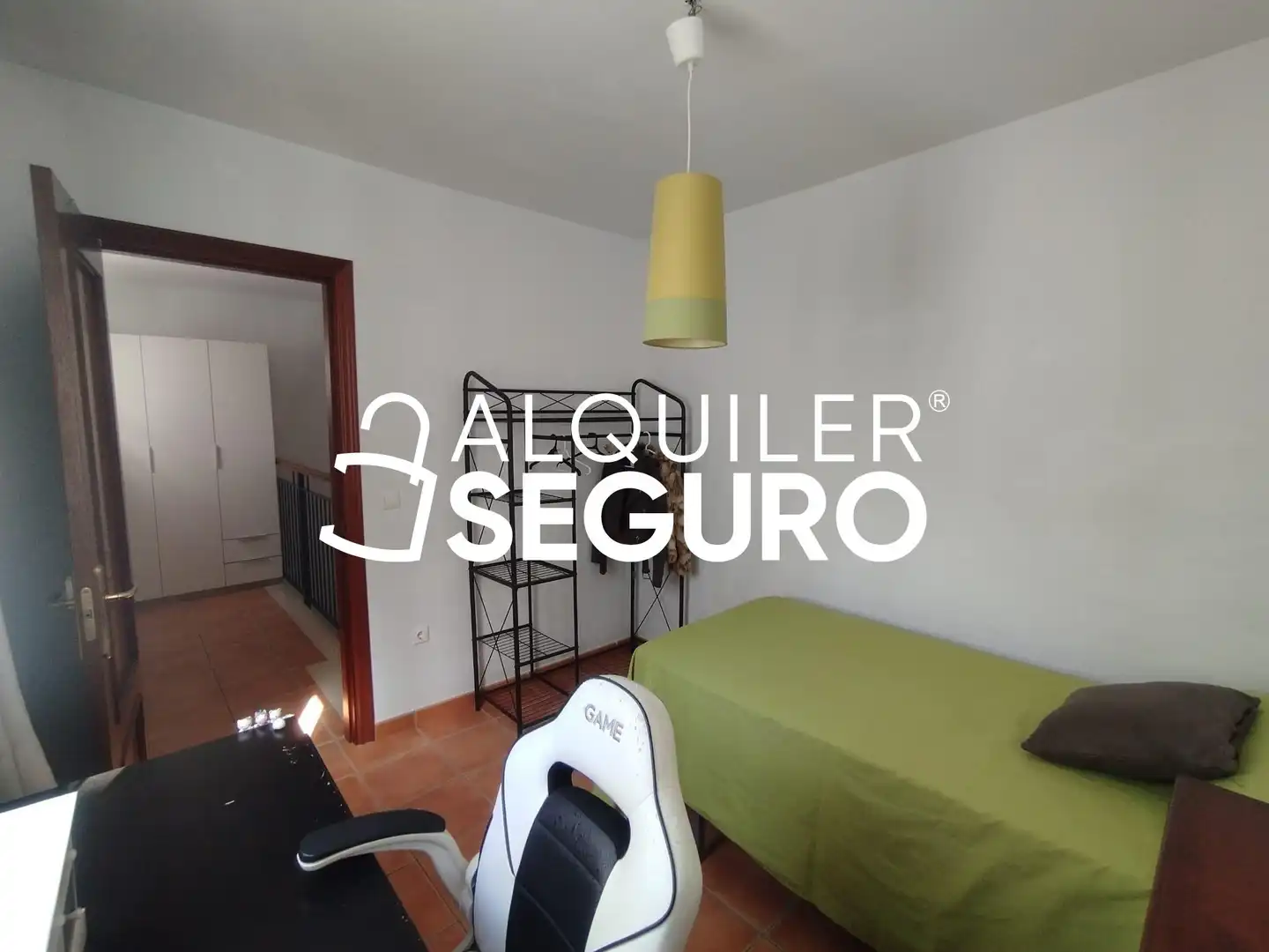 Dormitori de Casa o xalet de lloguer en Fuengirola amb Terrassa, Piscina i Moblat