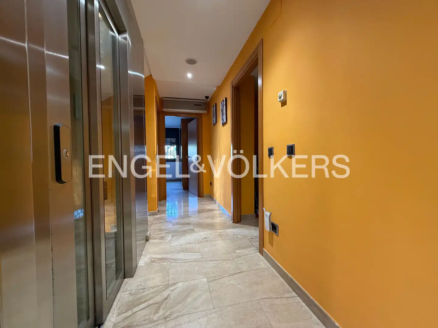 Houses for sale in Pineda de Mar  with Air Conditioner, Heating and Private garden