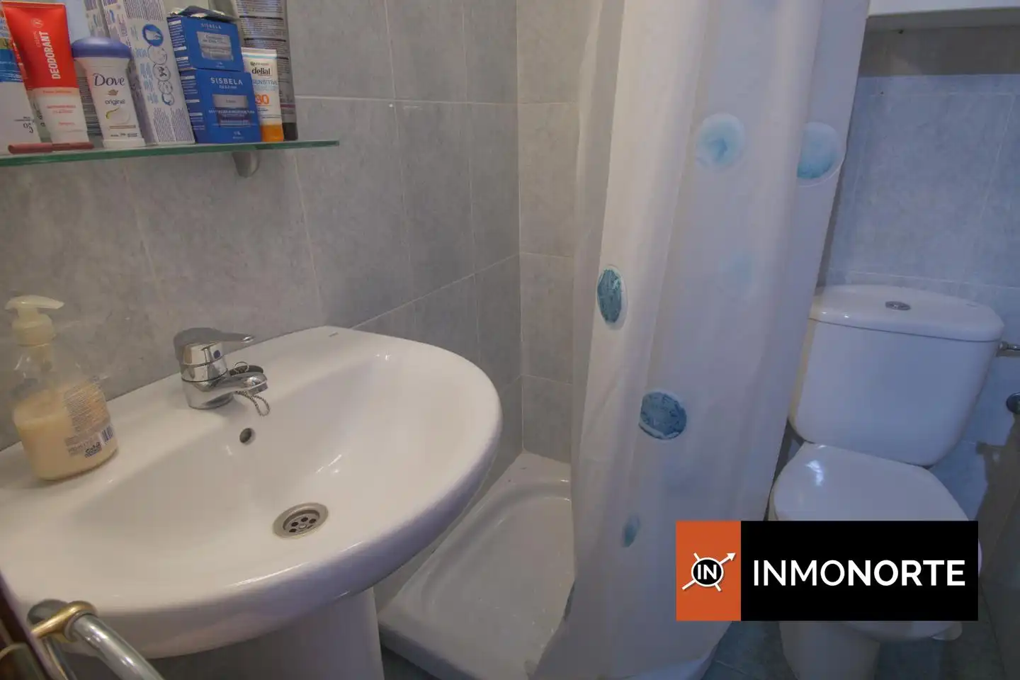 Bathroom of Ground floor for sale in Bárcena de Cicero  with Terrace, Furnished and Community pool