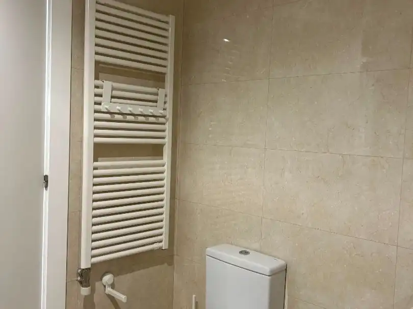 Bathroom of Flat for sale in Aldeatejada  with Air Conditioner, Heating and Private garden