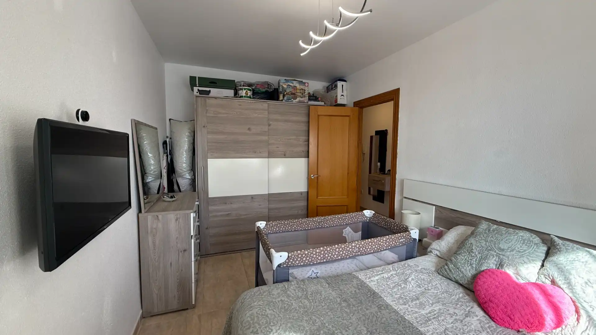Habitación de Piso en venta en Roquetas de Mar con Terraza, Amueblado y Piscina comunitaria