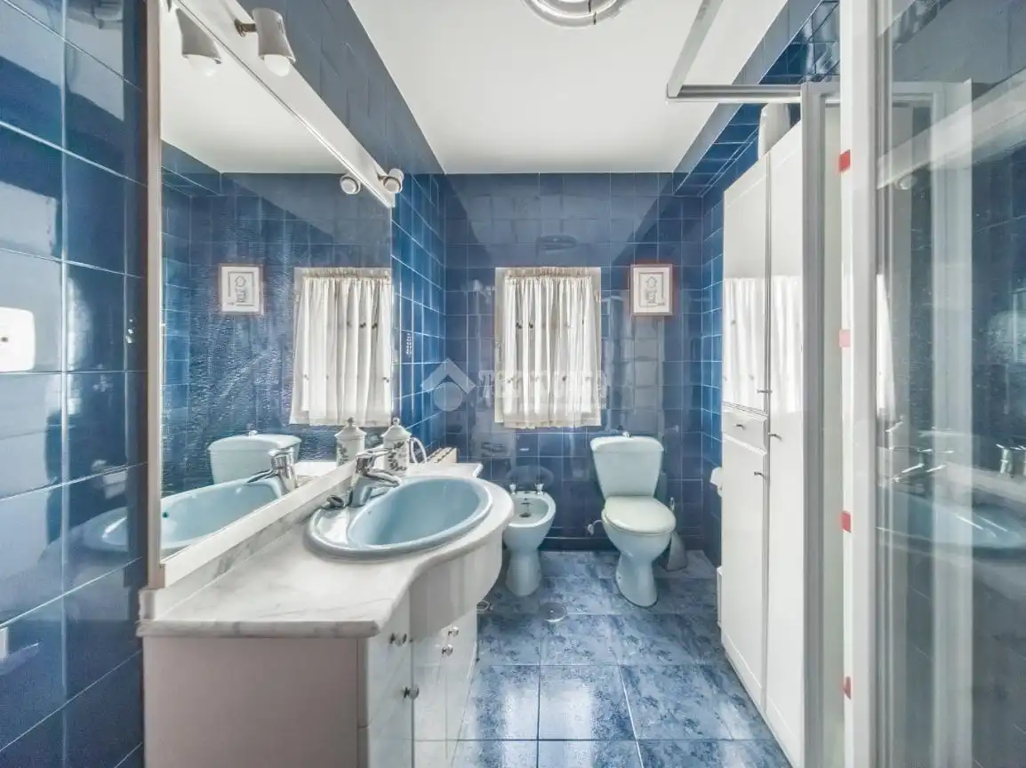 Baño de Piso en venta en Madrid con Aire acondicionado y Calefacción