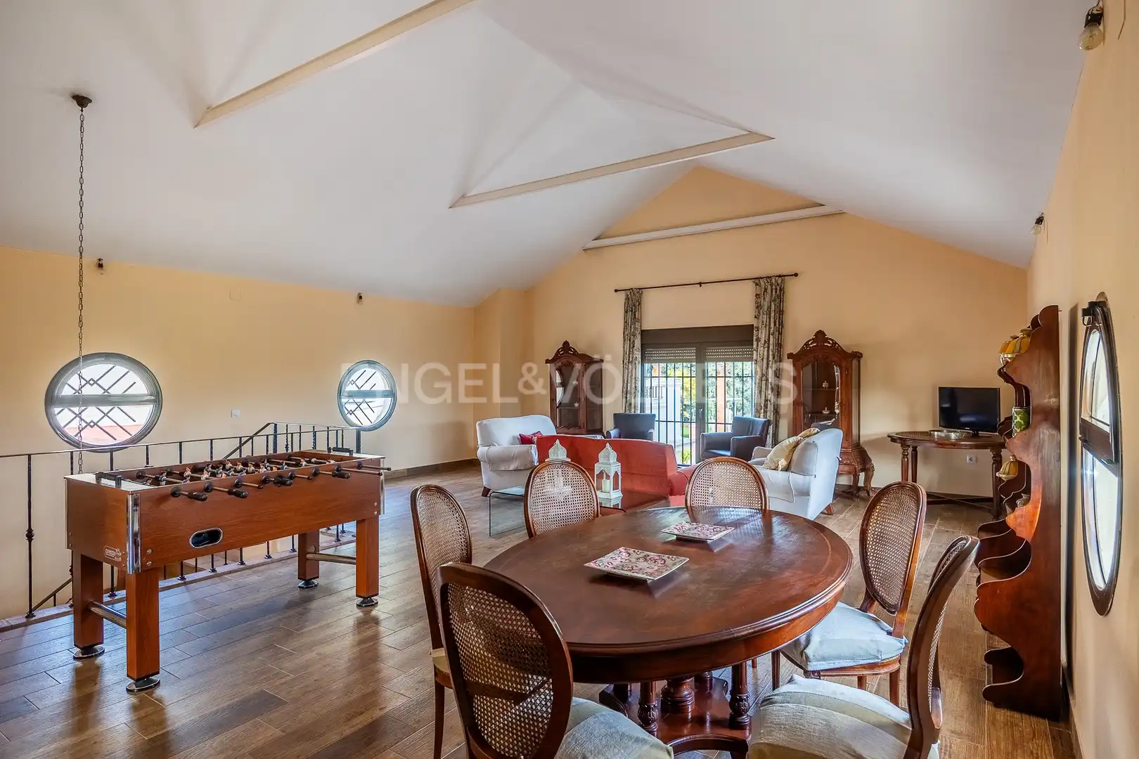 Comedor de Finca rústica en venta en Olivares con Calefacción, Jardín privado y Piscina